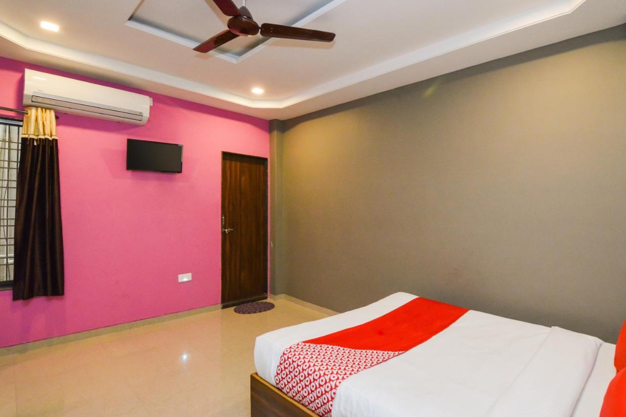 Sukrangu Palace Hotel Shirdi Bagian luar foto