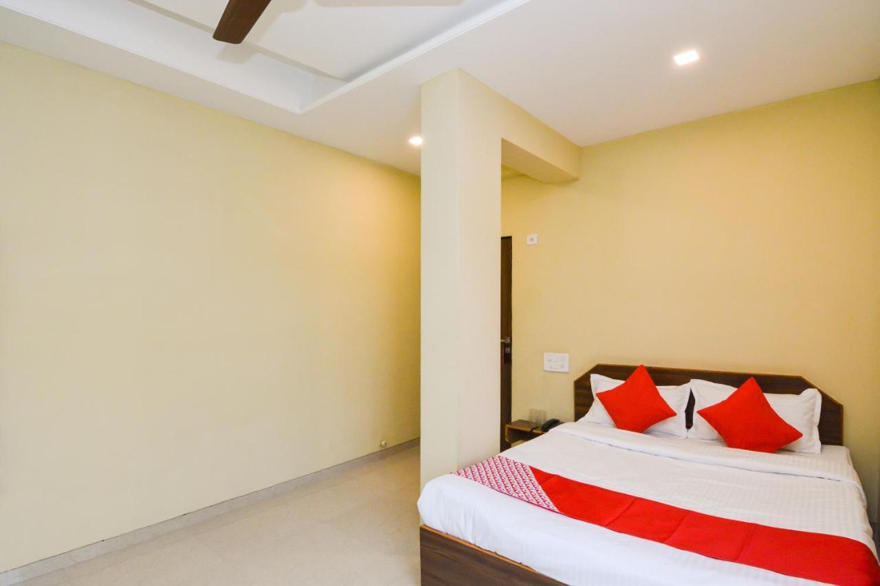 Sukrangu Palace Hotel Shirdi Bagian luar foto