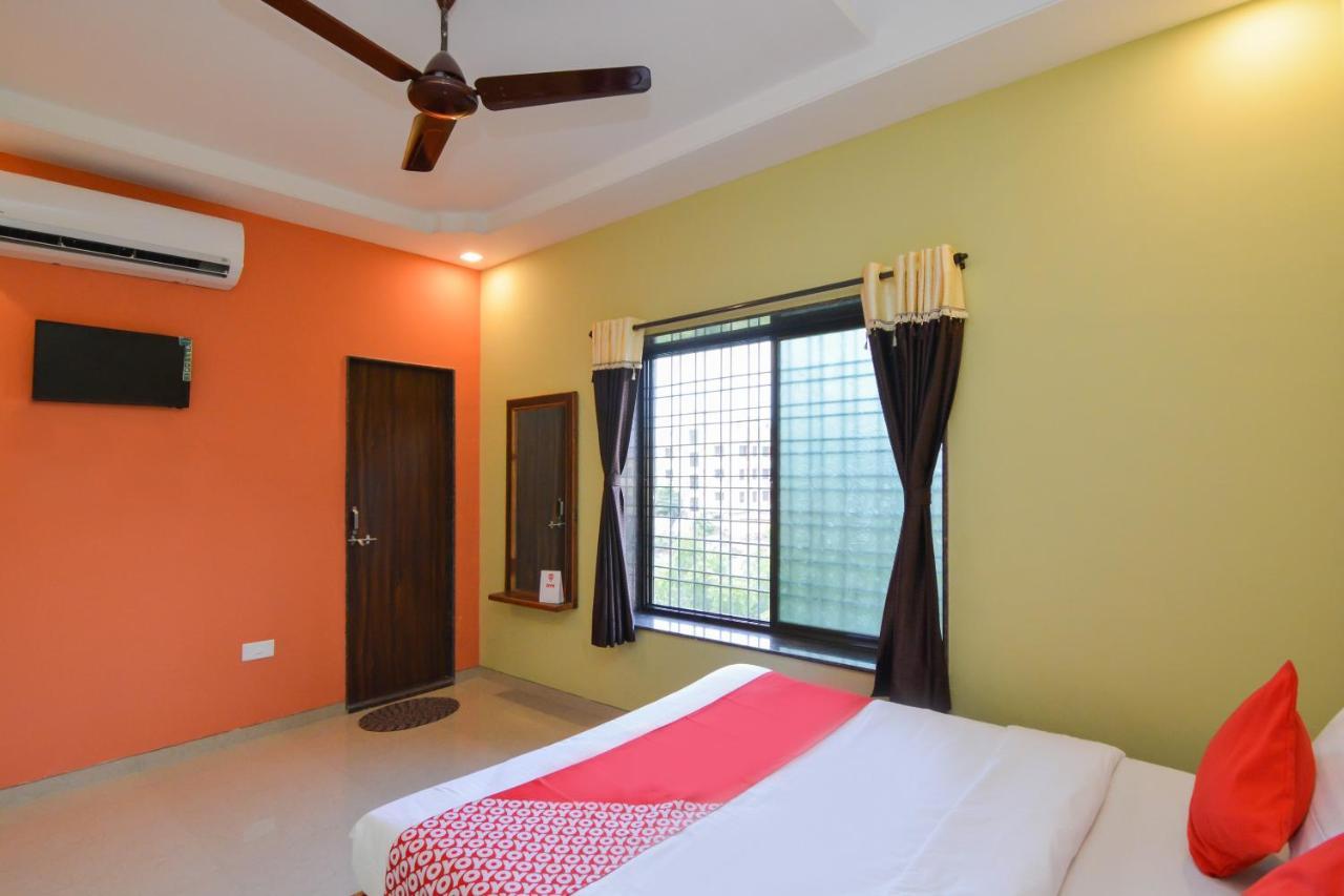 Sukrangu Palace Hotel Shirdi Bagian luar foto