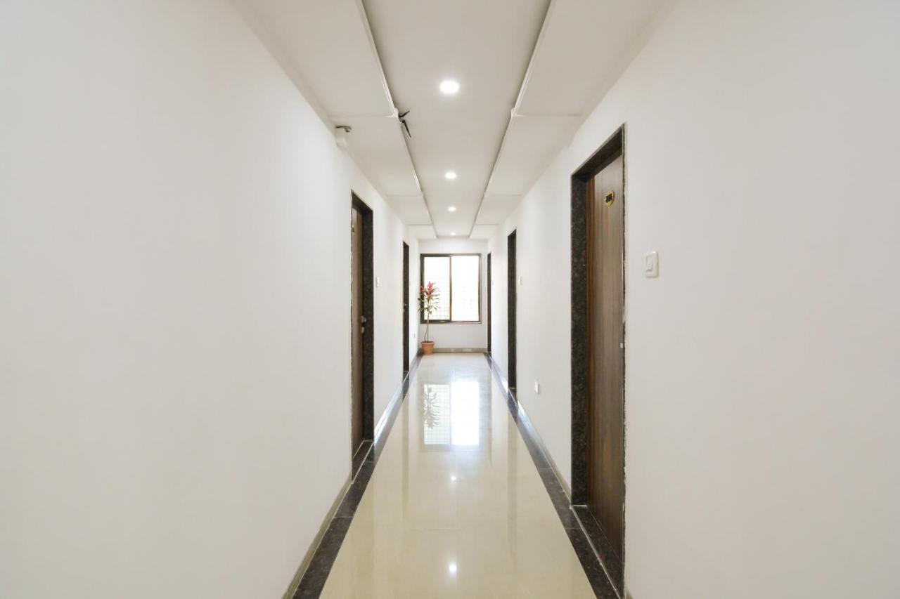 Sukrangu Palace Hotel Shirdi Bagian luar foto